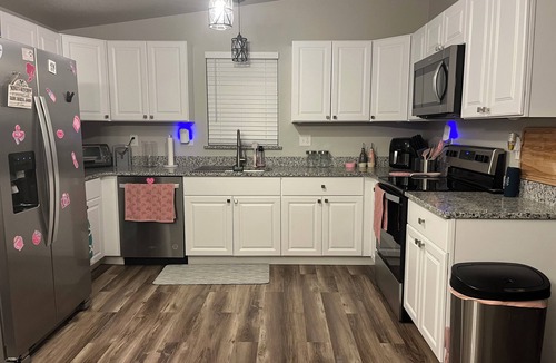 Silver Lake House | Kiki's Kasita- Charming 2 Bedroom, 1 bath with Golf Cart
