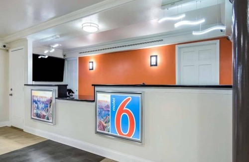 North Little Rock Apartment | King Bed|Mob Acc|Nsmk|Microfridge