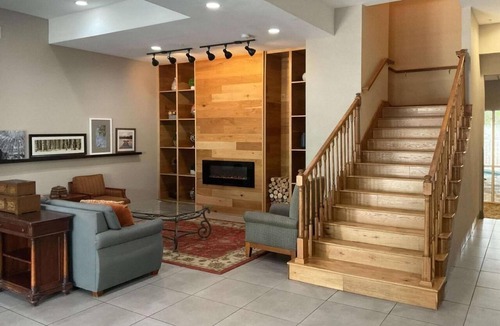 Tallahassee Apartment | King Room Near Burger King MIA