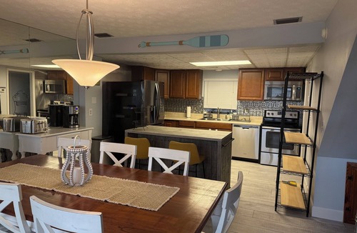 Starke House | KINGSLEY LAKE! MOST BEAUTIFUL LAKE in Florida! Dock 115💦 -added Queen bed!