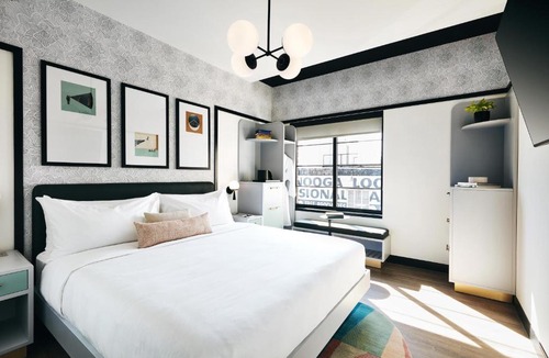 Downtown Chattanooga Hotel | Kinley Chattanooga Southside, a Tribute Portfolio Hotel