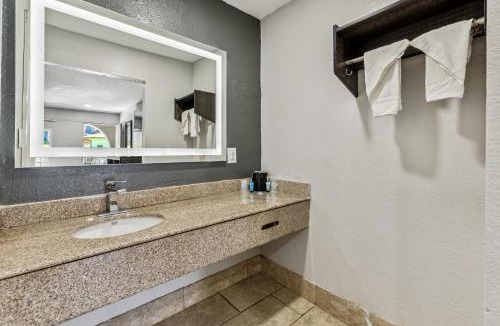 Antioch Hotel | Knights Inn Antioch