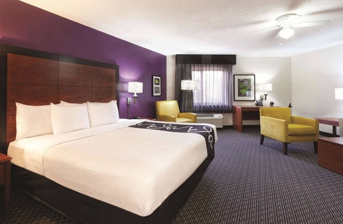 Seybold Hotel | La Quinta Inn & Suites by Wyndham Miami Airport East