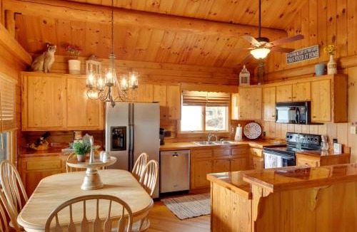 Pomona Park House | Lake Broward Cabin w/Private Boat Launch & Dock!