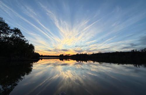 Southmont House | Lake Front Sunset | New Deck | Kayaks | Canoe
