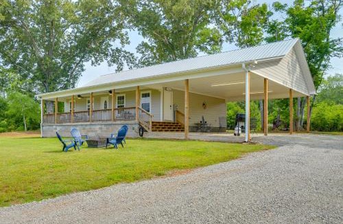 Langston House | Lake Guntersville Vacation Rental with Fire Pit