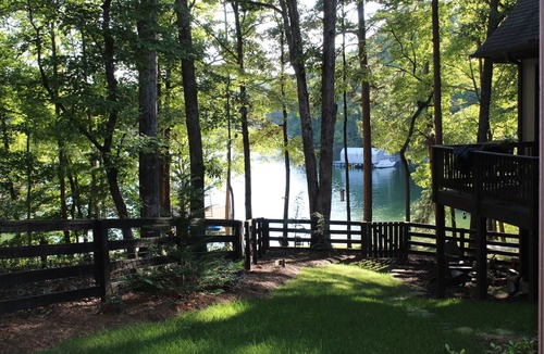 Gainesville House | Lake House on Deep Water with Dock - 4 Bedroom 3 1/2 Bath Sleeps 12