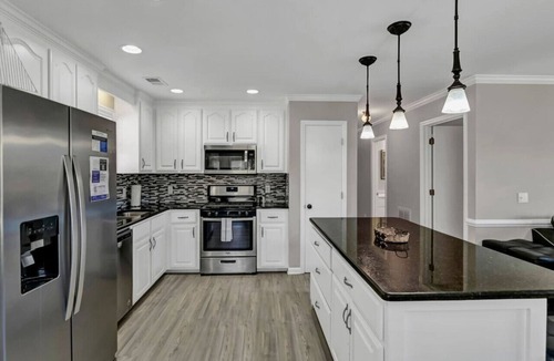 Chapin House | Lake Murray Group Getaway | Sleeps 10 | Kayaks