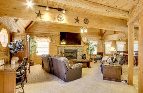 Leesville House | Lake Murray Retreat with Private Dock and Water Views!
