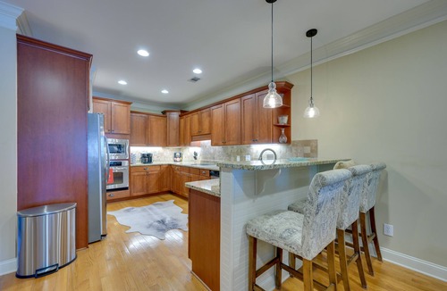 Eatonton House | Lake Oconee Abode w/Patio, Grill & Fire Pit Table