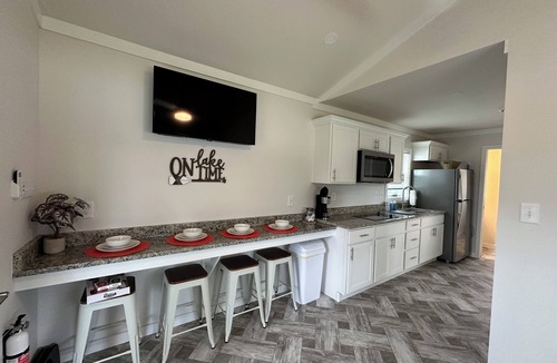 Westgate Cabin | Lake View Cabin, 2 Bedrooms, 13 miles from Jacksonville!