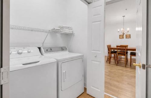 Central Myrtle Beach Apartment | Lake View Condo Near Broadway at the Beach