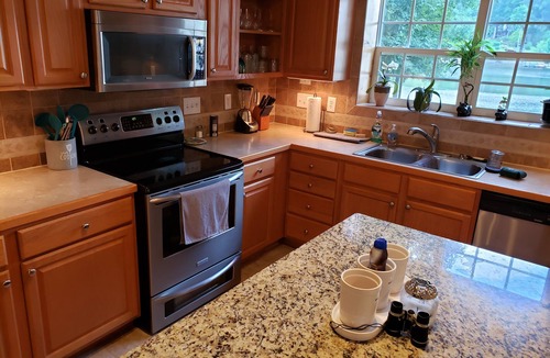 Dixie - Berryhill Apartment | Lake Wylie waterfront apartment with dock.