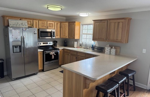 Martin House | Lakefront 3-bedroom/3 bath with large dock house in quiet cul de sac
