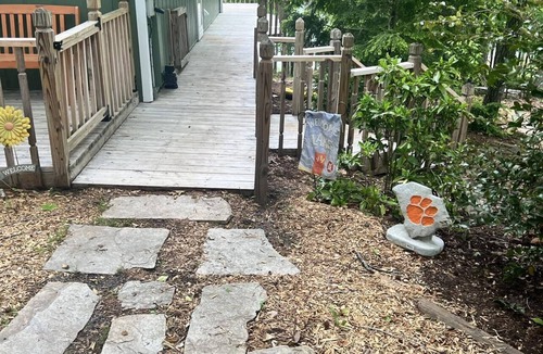 Seneca Cabin | Lakefront Escape close to Clemson and Seneca