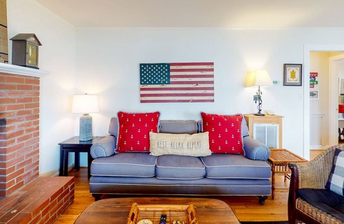 Prosperity House | Lakefront home on large lot with dock, boat ramp, & gorgeous views