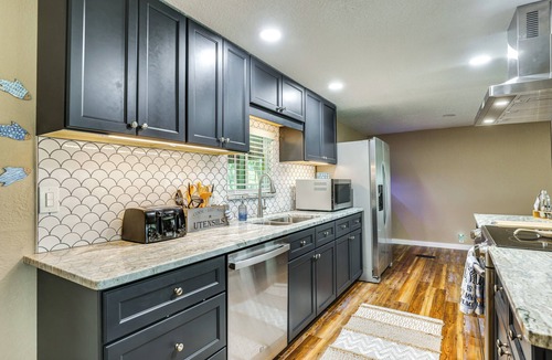 Edgewood House | Lakefront Home w/Hot Tub & Dock in Orlando!