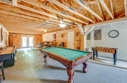 Topton House | Lakefront North Carolina Abode w/Grill & Fire Pit