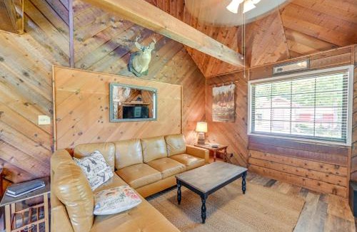 Topton House | Lakefront North Carolina Abode w/Grill & Fire Pit