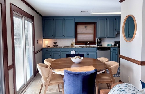 Mount Mourne House | Lakefront Paradise on Lake Norman-Sleeps 12, Pet-friendly, Private dock, kayaks