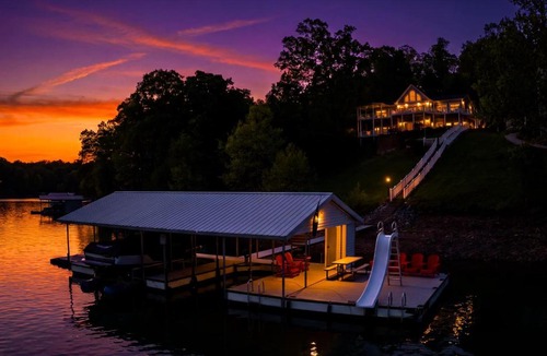 La Follette House | Lakefront Retreat N Norris Lake Dock W Slide Games