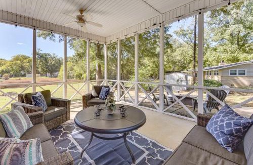 Lancaster House | Lakeside Bungalow at Cedar Pines Lake