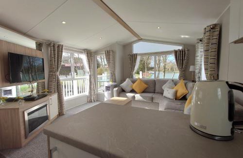 White Cross Resort | Lakeside Caravan White Acres Holiday Park Newquay Sleeps 6