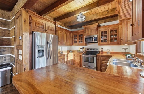 Spring City Cabin | Lakeside Lodge Retreat - Luxury Cabin on Wits Bar Lake