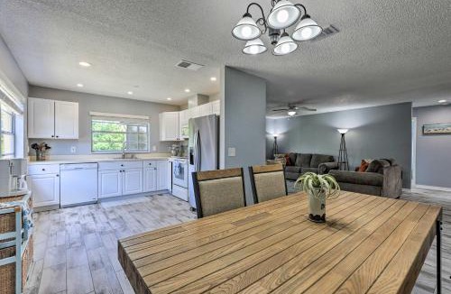 Trailer Estates House | Lanai and Pond at Tranquil Bradenton Retreat!