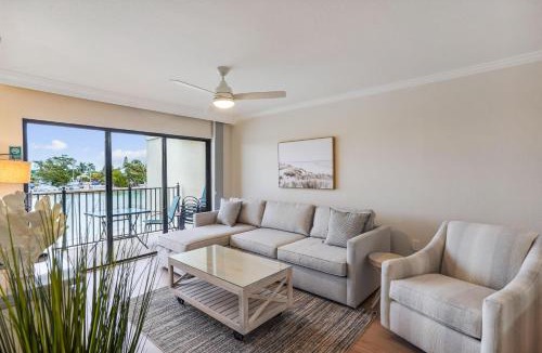Sunset Beach House | Land's End 4-204 Bay Front - Premier