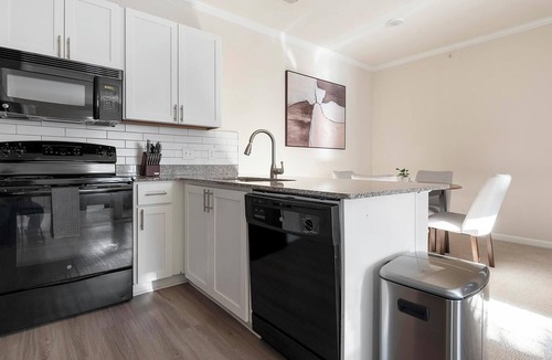 Charlotte Apartment | Landing | Amazing 2BD, Clubhouse, Gym