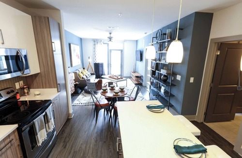 Home Park Apartment | Landing | Amazing Studio, Pool, Rooftop Lounge