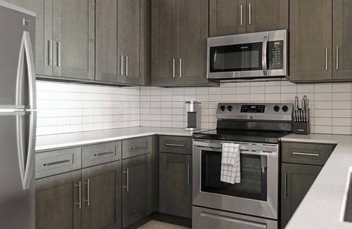 Sun City Center Apartment | Landing | Beautiful 1BD, Gym