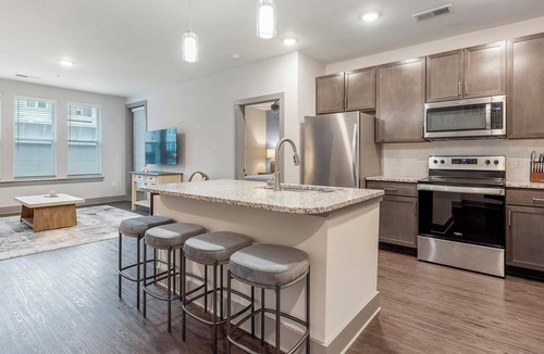 Charlotte Apartment | Landing | Beautiful 2BD, Gym, Yoga Studio