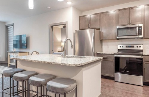Charlotte Apartment | Landing | Beautiful 2BD, Gym, Yoga Studio