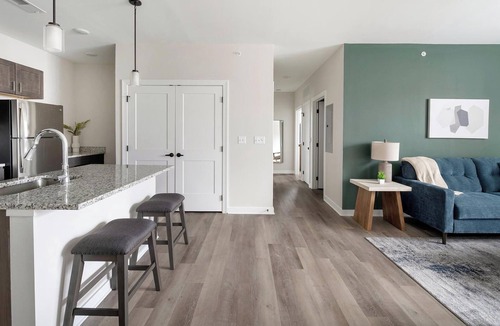 Knoxville Apartment | Landing | Beautiful 2BD, Gym