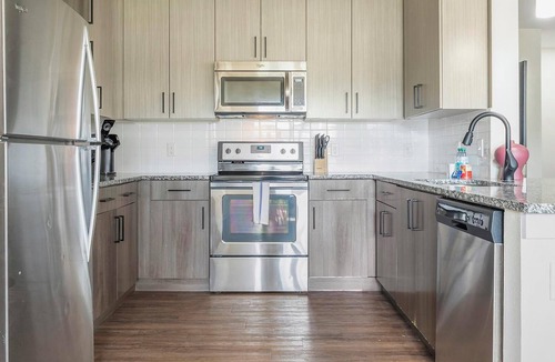 Tropic Apartment | Landing | Beautiful 2BD, Gym, Pool