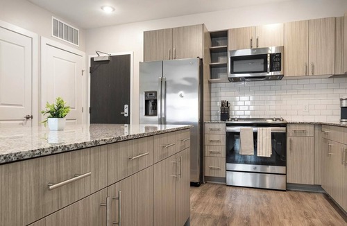 Yamacraw Village Apartment | Landing | Beautiful 2BD in Downtown