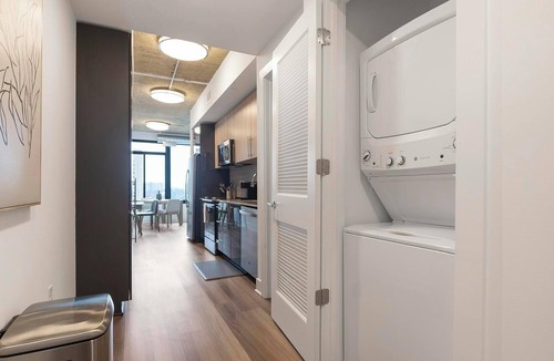 Baileys Crossroads Apartment | Landing | Chic 1BD, Game Room, Gym