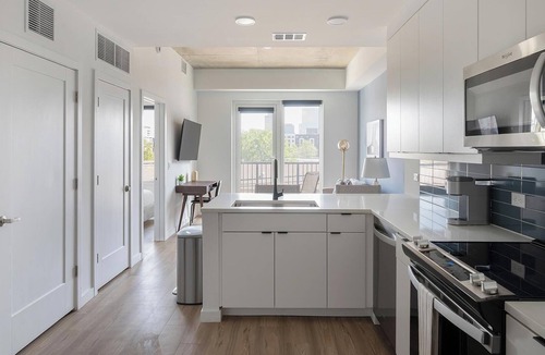 West End Apartment | Landing | Chic 1BD, Gym, Yoga Studio
