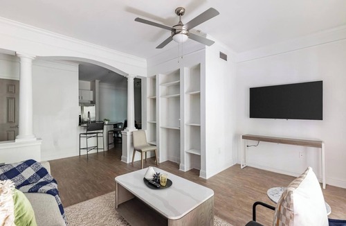 Buckhead Apartment | Landing | Chic 1BD, Tennis Court, Game Room
