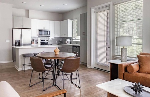 Wimauma Apartment | Landing | Chic 2BD, Clubhouse, Gym