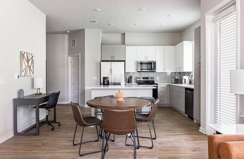 Wimauma Apartment | Landing | Chic 2BD, Clubhouse, Gym