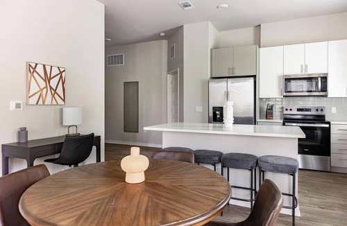 Wimauma Apartment | Landing | Chic 2BD, Clubhouse, Gym