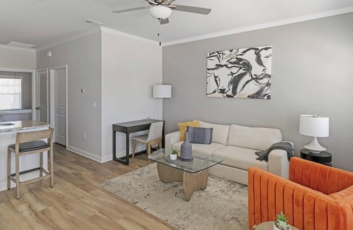 Huntsville Apartment | Landing | Incredible 1BD, Courtyard, Pool