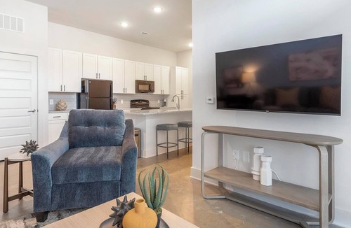 Charlotte Apartment | Landing | Incredible 2BD, Gym, Clubhouse