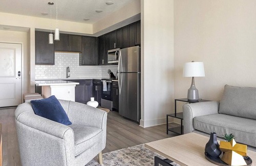 Palmetto Apartment | Landing | Modern 1BD, Gym, Yoga Studio