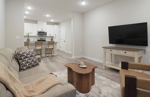 Beaufort Apartment | Landing | Modern 2BD, Gym