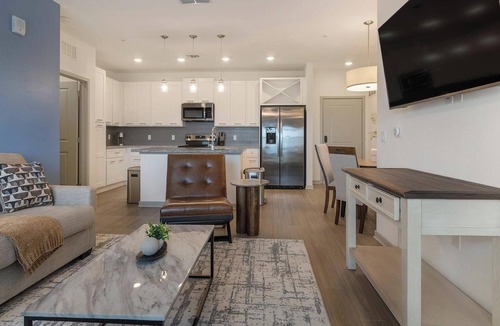 Apopka Apartment | Landing | Modern 2BD, Gym, Clubhouse