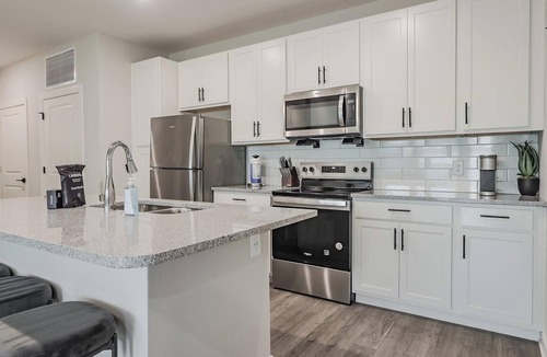 Fort Myers Apartment | Landing | Modern 2BD, Pool
